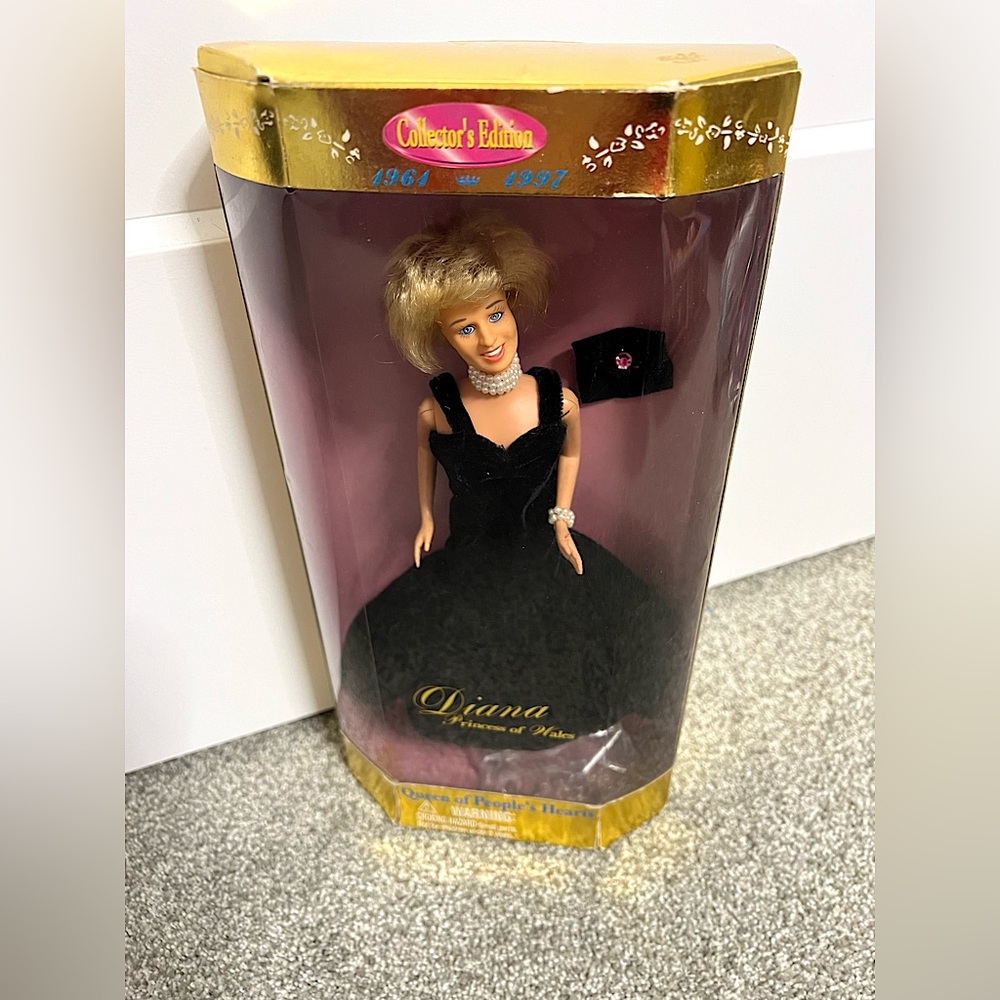 1997 Princess Diana of Wales Queen of People’s Hearts Collector’s edition